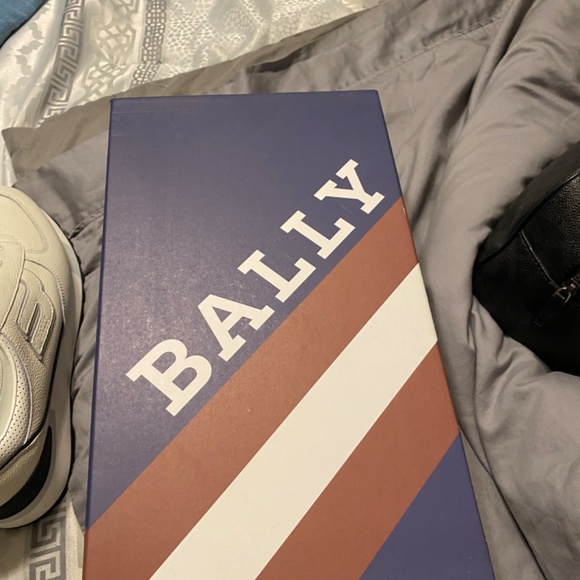 Bally - Picture 5 of 16